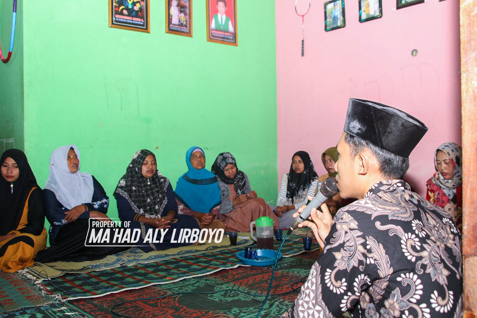 Menebar. Cahaya Islam: Dakwah Mahasantri Lirboyo Lewat Muslimatan di Mojo