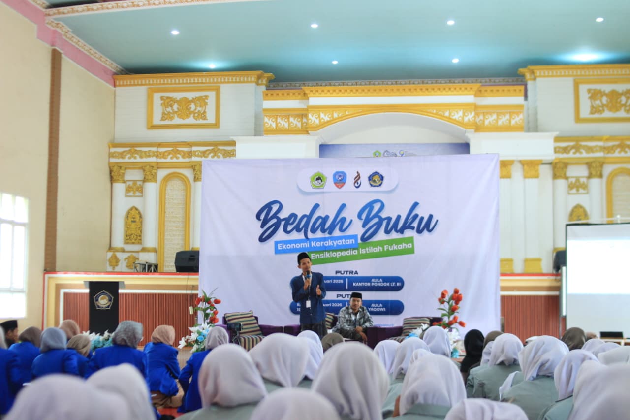 Mahasantri Ma’had Aly Lirboyo Gelar Bedah Buku di Malang, Bahas Ekonomi Islam dan Istilah Fikih