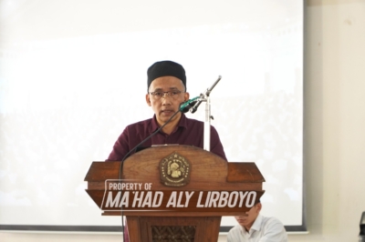 KH. Yasin Musthofa Kamal Ajak Mahasantri Memahami UUD 1945 dari Perspektif Fikih Kebangsaan