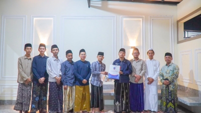 Pelajari Pengelolaan Manuskrip, Tim Digitalisasi Turats Ma’had Aly Lirboyo Kunjungi Lajnah Turats Tebuireng