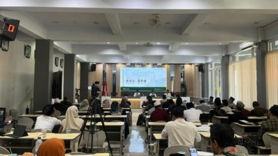 Hadiri Seminar Turats Internasional, Bidang Penelitian Ma’had Aly Lirboyo Perkuat Wawasan Tahqiq Manuskrip